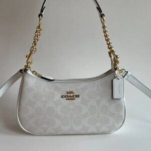 Coach Teri Shoulder Bag In Signature Canvas